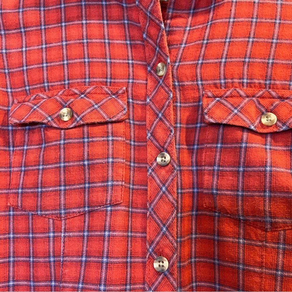 EDDIE BAUER Red/Blue Plaid Flannel-Like Button-Down Shirt Top - Size Small - Picture 3 of 16